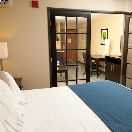 Holiday Inn Express Hotel & Suites Bloomington-Normal University Area By Ihg Luaran gambar