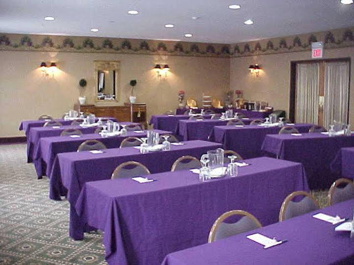 Holiday Inn Express Hotel & Suites Bloomington-Normal University Area By Ihg Luaran gambar
